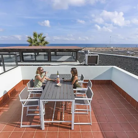 And Light Mini Golf Pool Luxury 7 Star בית נופש