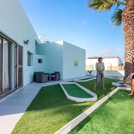 Ferienhaus And Light Mini Golf Pool Luxury 7 Star