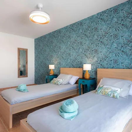 度假居 And Light Mini Golf Pool Luxury 7 Star